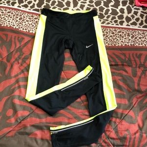 Black and green Nike leggings